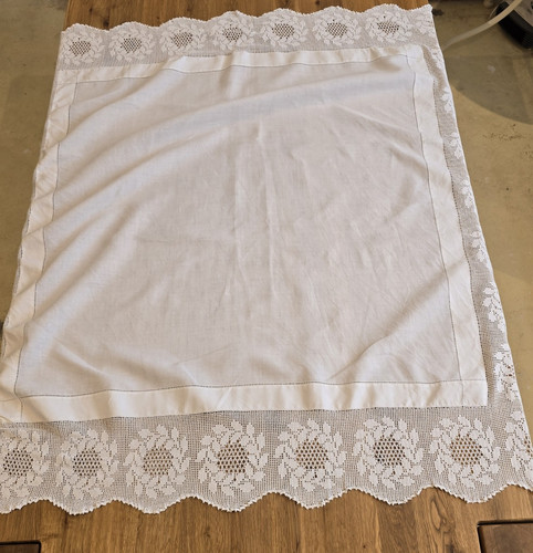 Vintage linen tablecloth filet - linen,