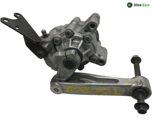 Rear shock absorber housing