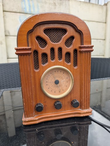 Vintage style radio - vintage, fm