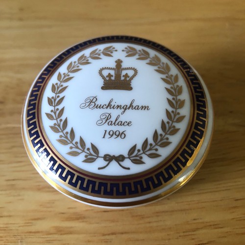 Buckingham palace vintage