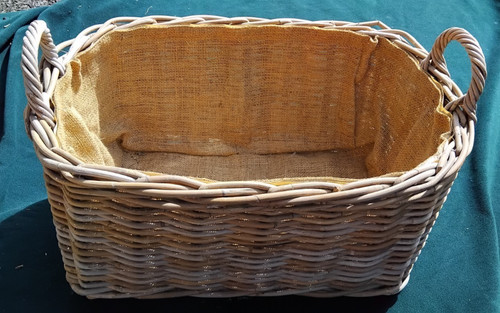 Oval natural wicker log