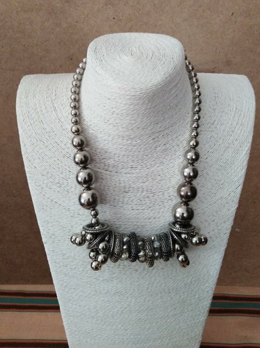 Necklace silvertone beads - silvertone,