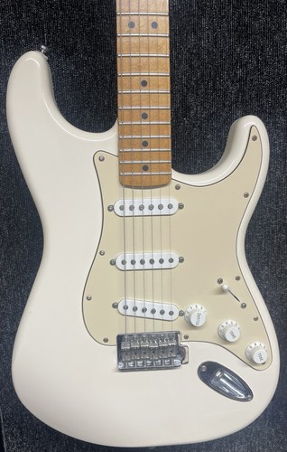 Fender stratocaster mexican - stratocaster,