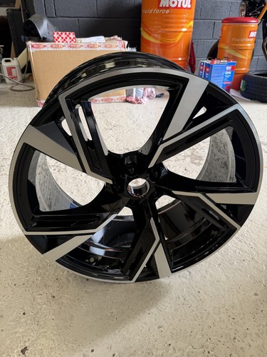 Audi rs6 alloy wheel - audi, c8