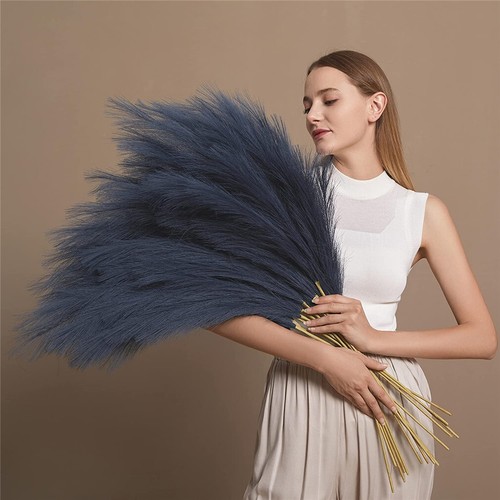 Large fluffy artificial pampas - fluffy,