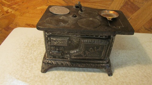 Antique cast iron eagle - eagle, toy