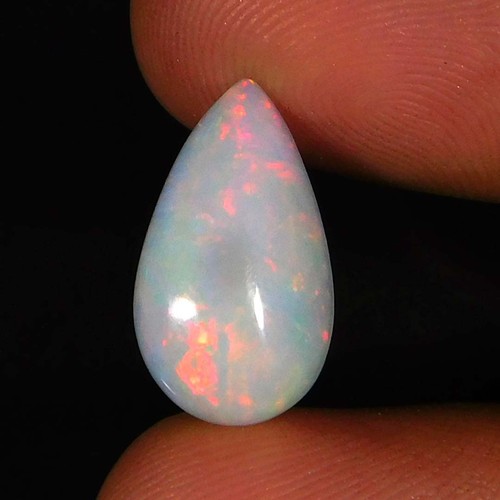 30cts natural play of - 3.30cts.,