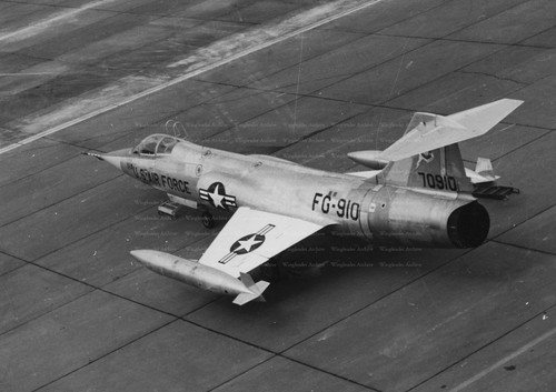 Lockheed starfighter - lockheed,
