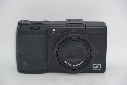 Ricoh digital iii compact - gr,