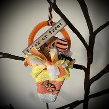 Vintage Style Halloween Tree
