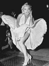 Marilyn Monroe Poster Vintage Skirt Icon wall art  print size A1 /A2 /A4 (v2)