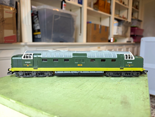 Gauge diesel locomotive - oo,