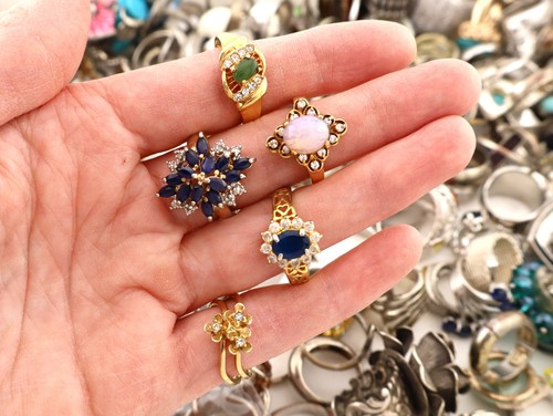 Lot fashion rings - of,