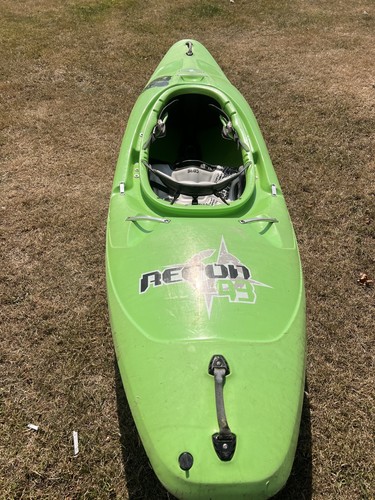 Wavesport recon kayak - 93,