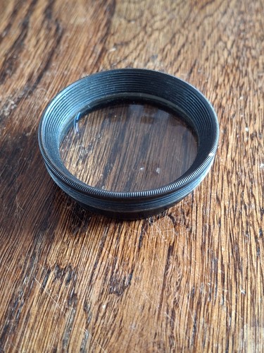 Antique screwable lens
