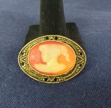 Vintage left facing - left-facing, cameo