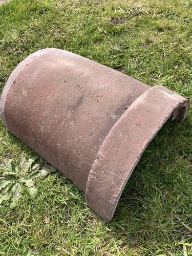 Red clay capped half - , round