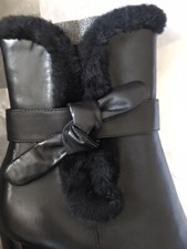 Womans “Markon” black