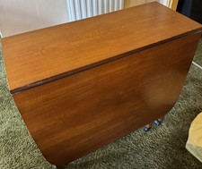 Table and 4 chairs