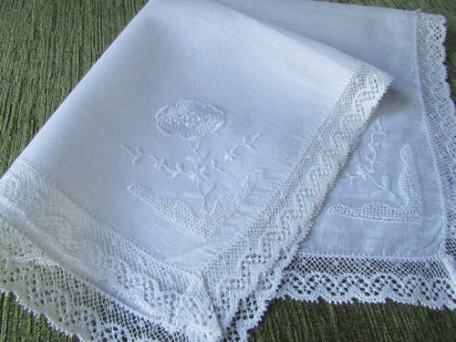 Vintage handkerchief hankie - handkerchief,