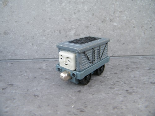 Take and play thomas - play, tank