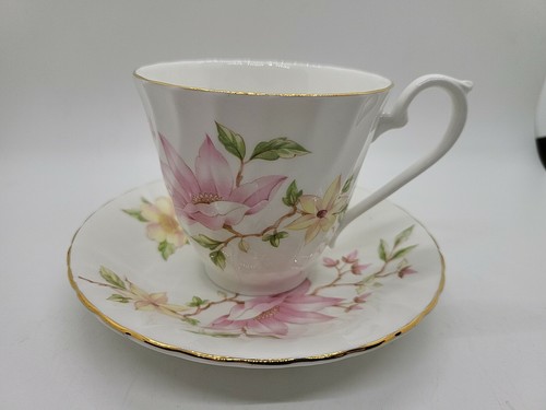 Royal sutherland teacup - h,