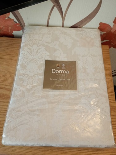 Single dorma acanthus - dorma,