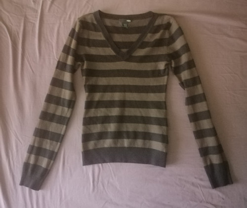 Y2k striped neck top - striped, v-neck
