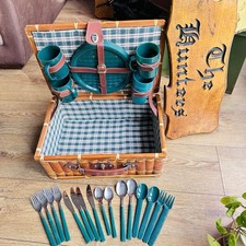 Vintage Picnic Basket Hamper