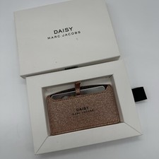Daisy Marc Jacobs Compact