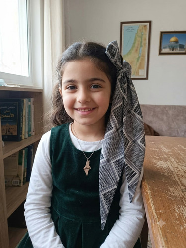 Girls keffiyeh hair clip - hair, long