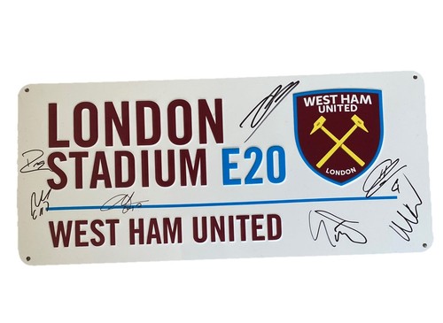 West ham hand - hand, london