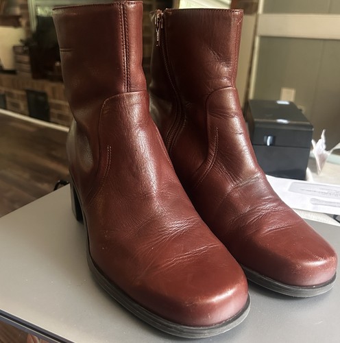Vintage leather boots brown - vintage,