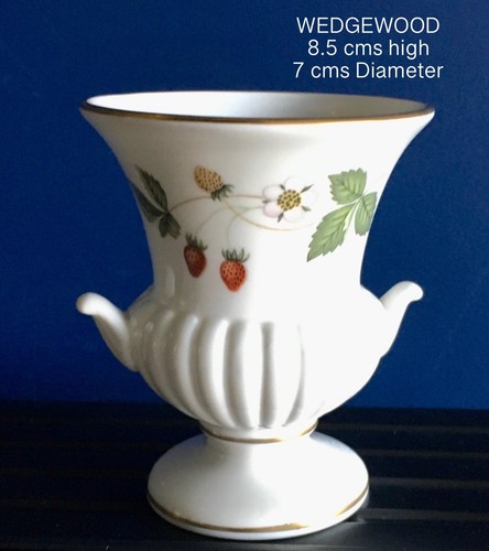 Wedgewood small urn wild - urn,