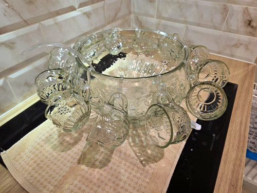 Unmarked clear glass punch - unmarked,