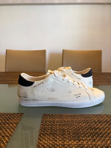 Golden goose size - golden,