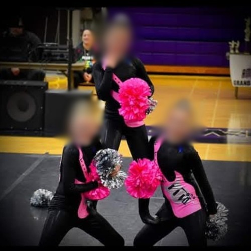 Rock roll pom - n,