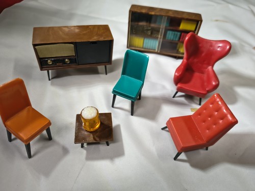 1960s vintage dolls house - vintage,