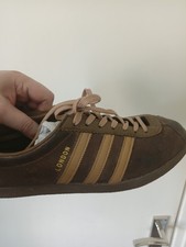 Adidas London Size 9 Brown