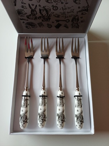Alice wonderland set of - wonderland,