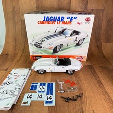 BURAGO 1/18 KIT - JAGUAR