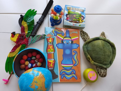 Toy bundle gumball - toy, machine