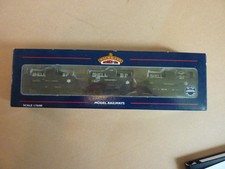 Bachmann 00 set of 3 x 14 ton tank wagons shell bp black 37-669 – Boxed