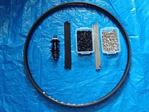 Wtb kom i30 rear wheel - rear,