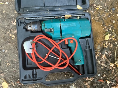 Black and decker s3k20 drill - black,