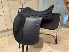 17.5” Wintec WIDE PRO dressage Saddle With HART Adjustable XW To XXXXW black 
