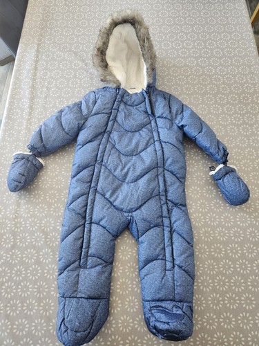 New baby aged - baby's, month