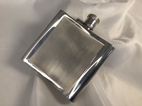 Hip flask 166g - ,