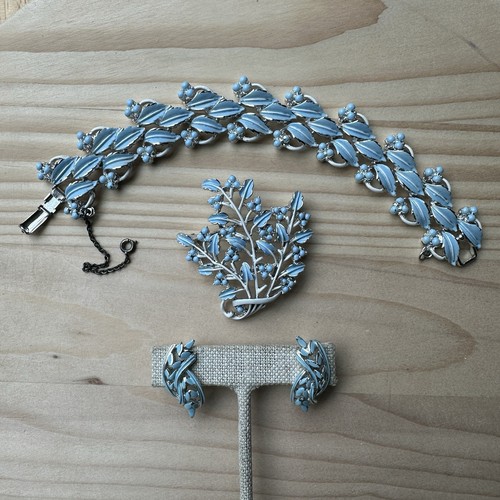 Coro jewelcraft inch - 6.75,