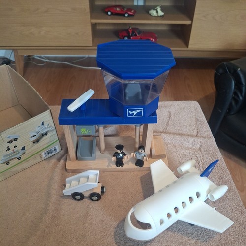 Wooden playtive junior - , airport